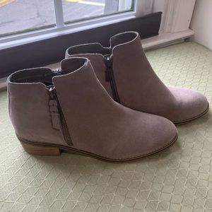 Blondo Linda Waterproof Bootie